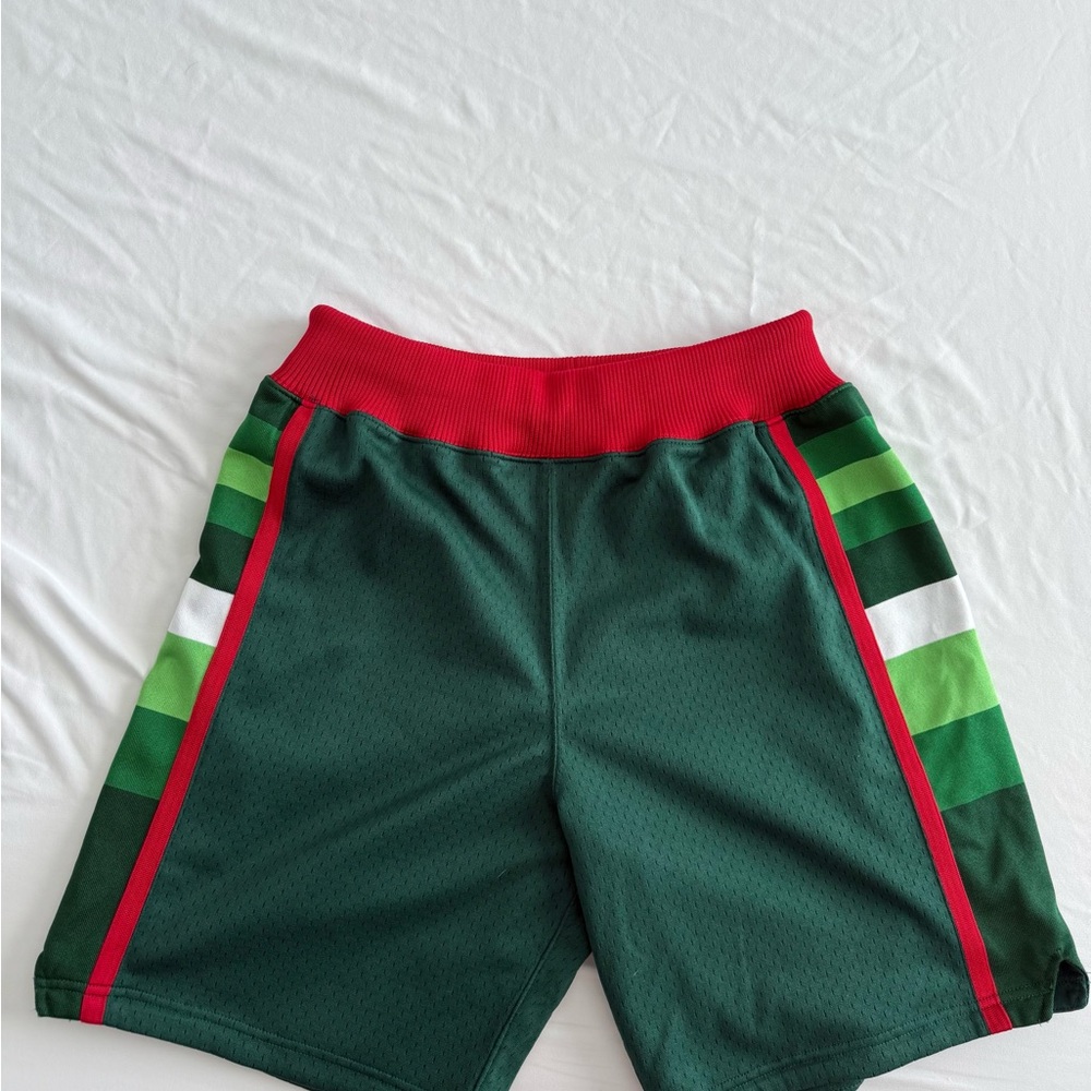 Mitchell & Ness Milwaukee Bucks Men's Shorts